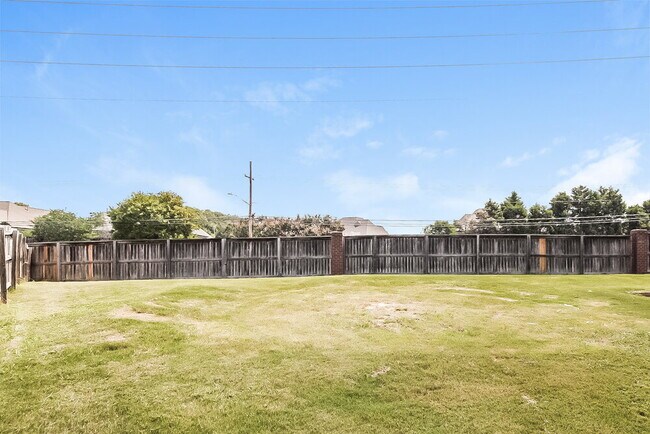 Building Photo - 4298 Arabella Dr