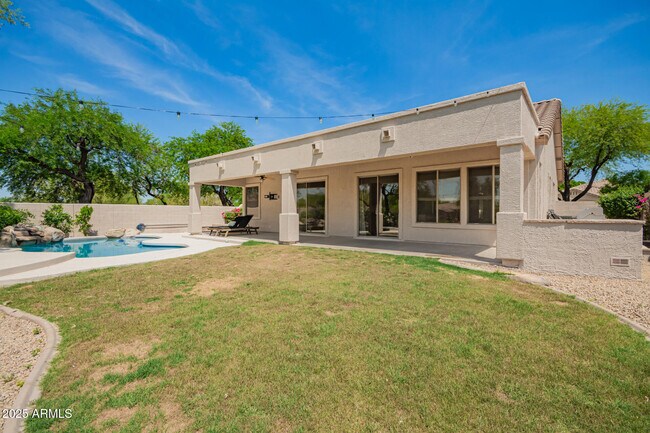 Building Photo - 7701 E Buteo Dr