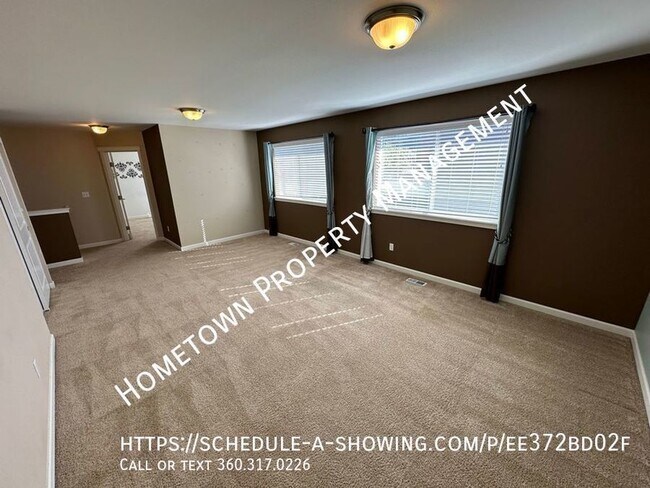 Building Photo - Custom 5 Bedroom Home in Freestone Station...