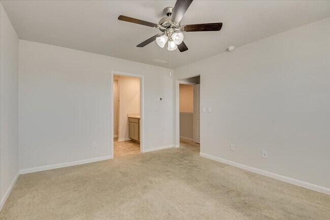 Building Photo - 846 Quaint Parish Cir