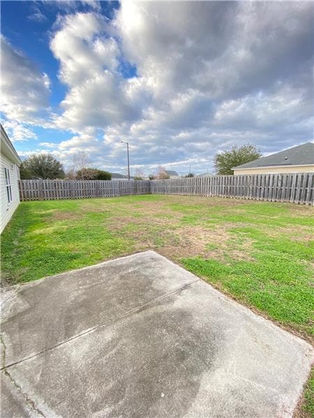 Building Photo - 260 Red Oak Dr