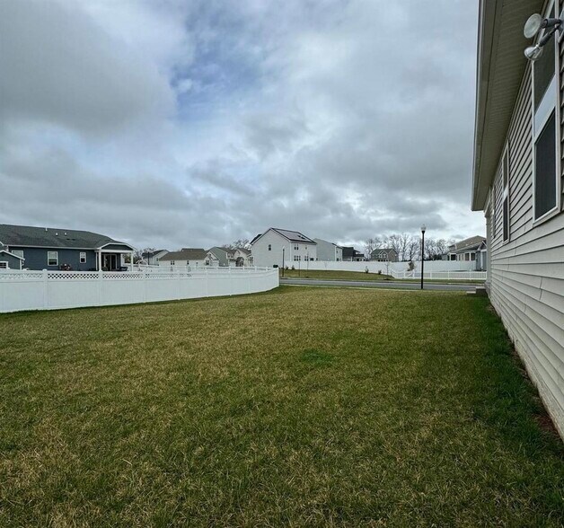 Building Photo - 12512 Chambliss Dr