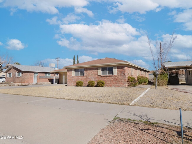 Building Photo - 10009 Cork Dr