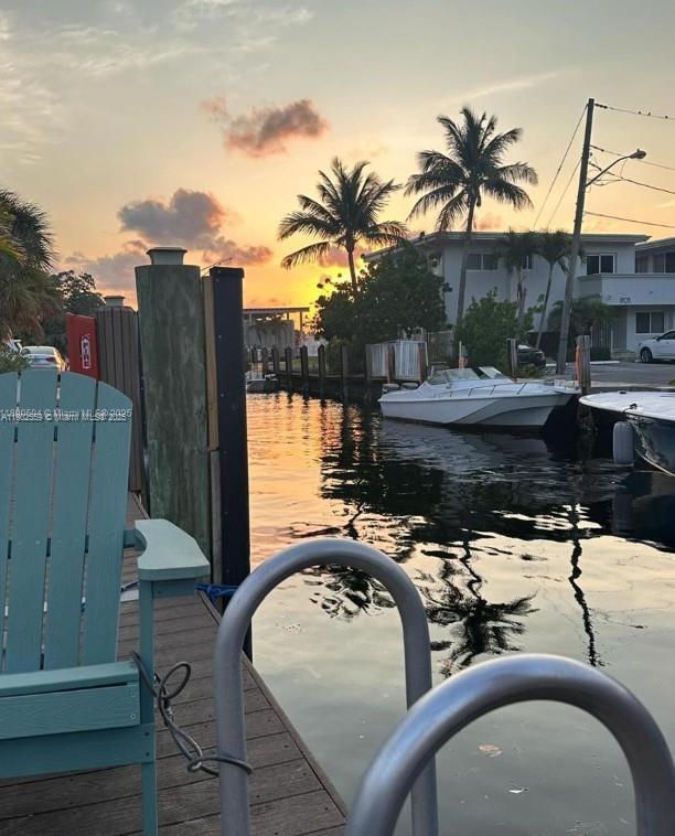 Building Photo - 1650 N Riverside Dr