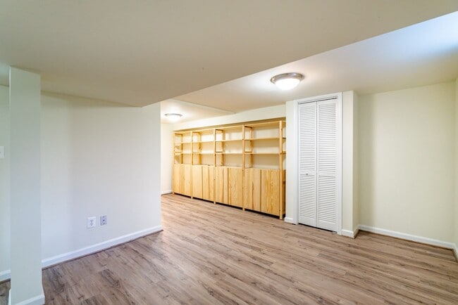 Building Photo - Lovely and Updated 4 Bedroom 2 Bath Cape C...