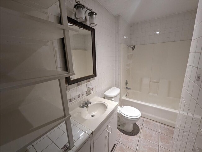 Building Photo - 4612 Borage Dr