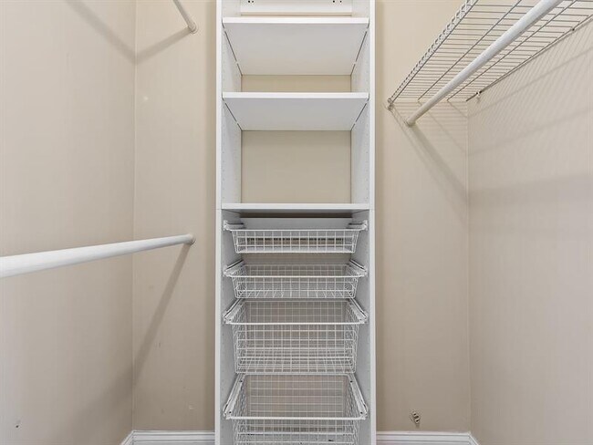 Building Photo - 4100 Galt Ocean Dr