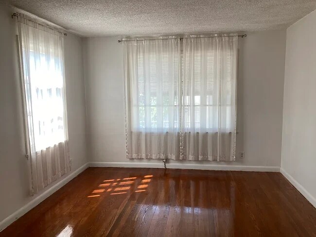 Building Photo - 7737 15th Ave NW