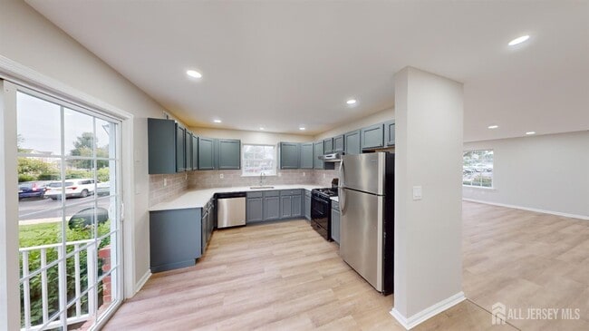 Building Photo - 2405 Timber Ridge Ct