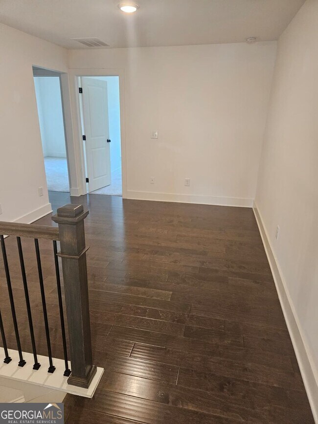 Building Photo - 56 Auburn Hls Dr