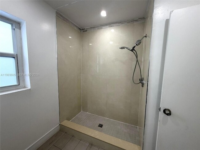 Building Photo - 121 Flagami Blvd