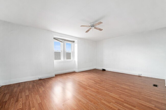 Third Floor Bedroom #4 - 3336 Ward St