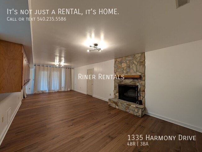 Building Photo - 1335 Harmony Dr