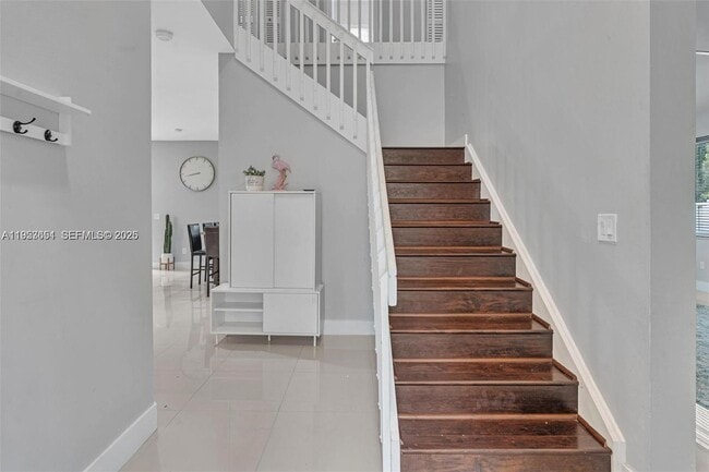 Building Photo - 10301 Panama St