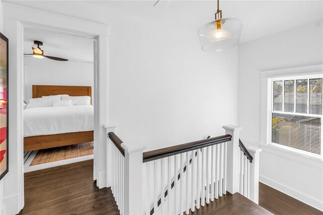 Building Photo - 2320 5th St N