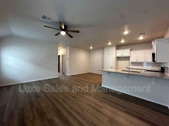 Building Photo - 3715 Franks Wy