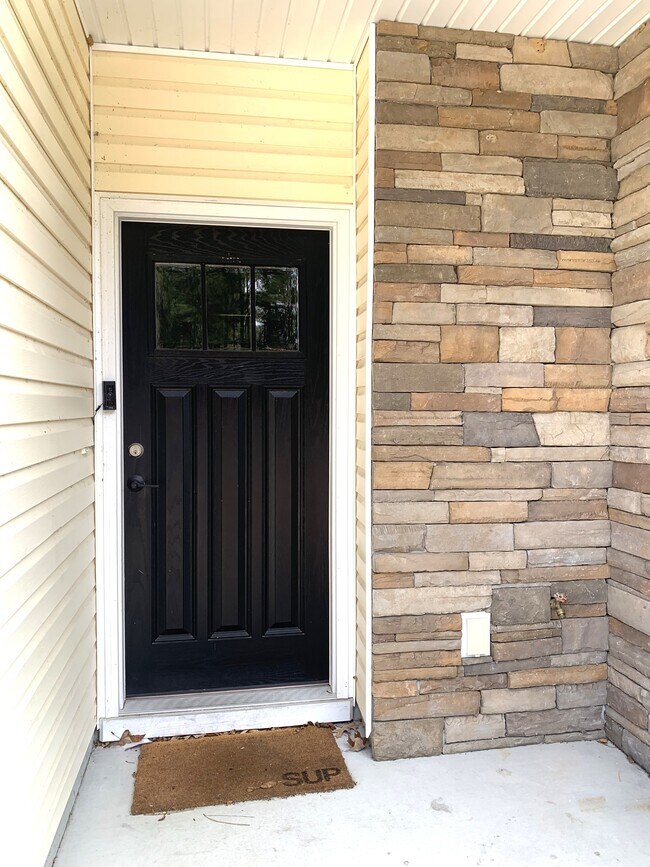 Building Photo - 1479 Lanterns Rest Rd