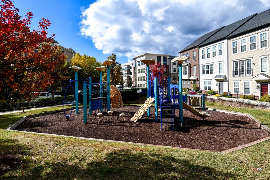 Building Photo - 2421 Auden Dr