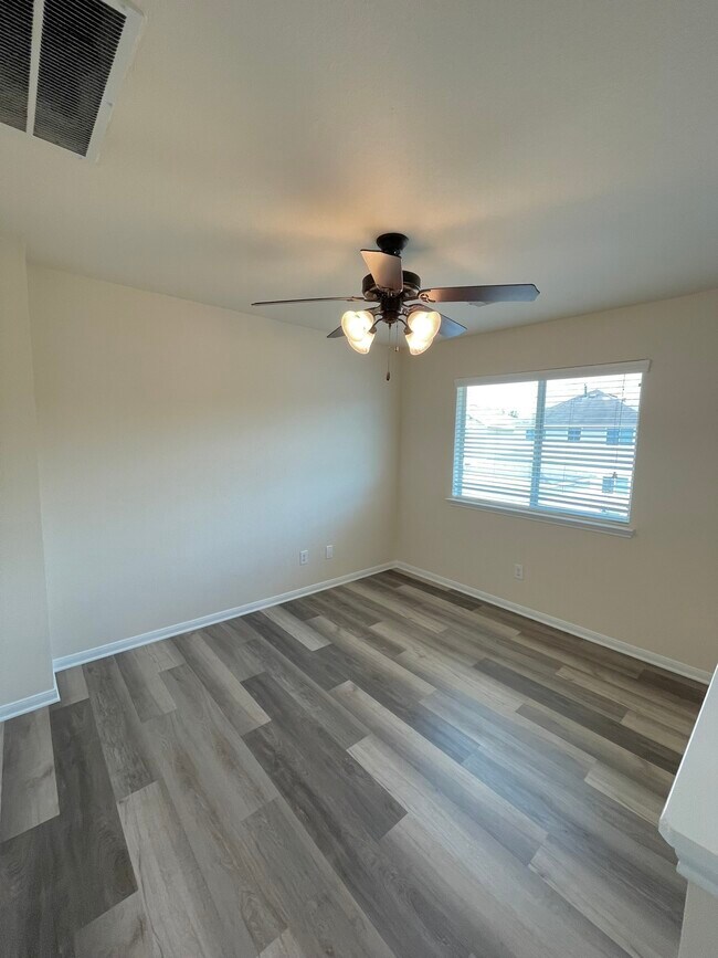 Building Photo - 1755 Nichole Woods Dr