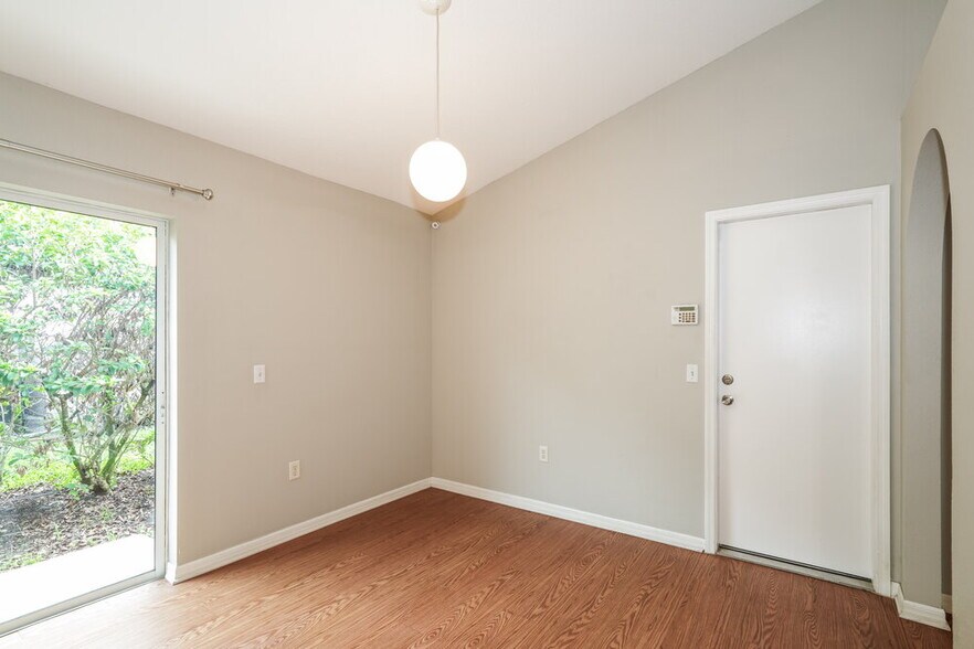 Building Photo - 3457 Bellericay Ln