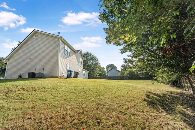 Building Photo - 4BR/2.5BA Open & Bright Lawrenceville Home
