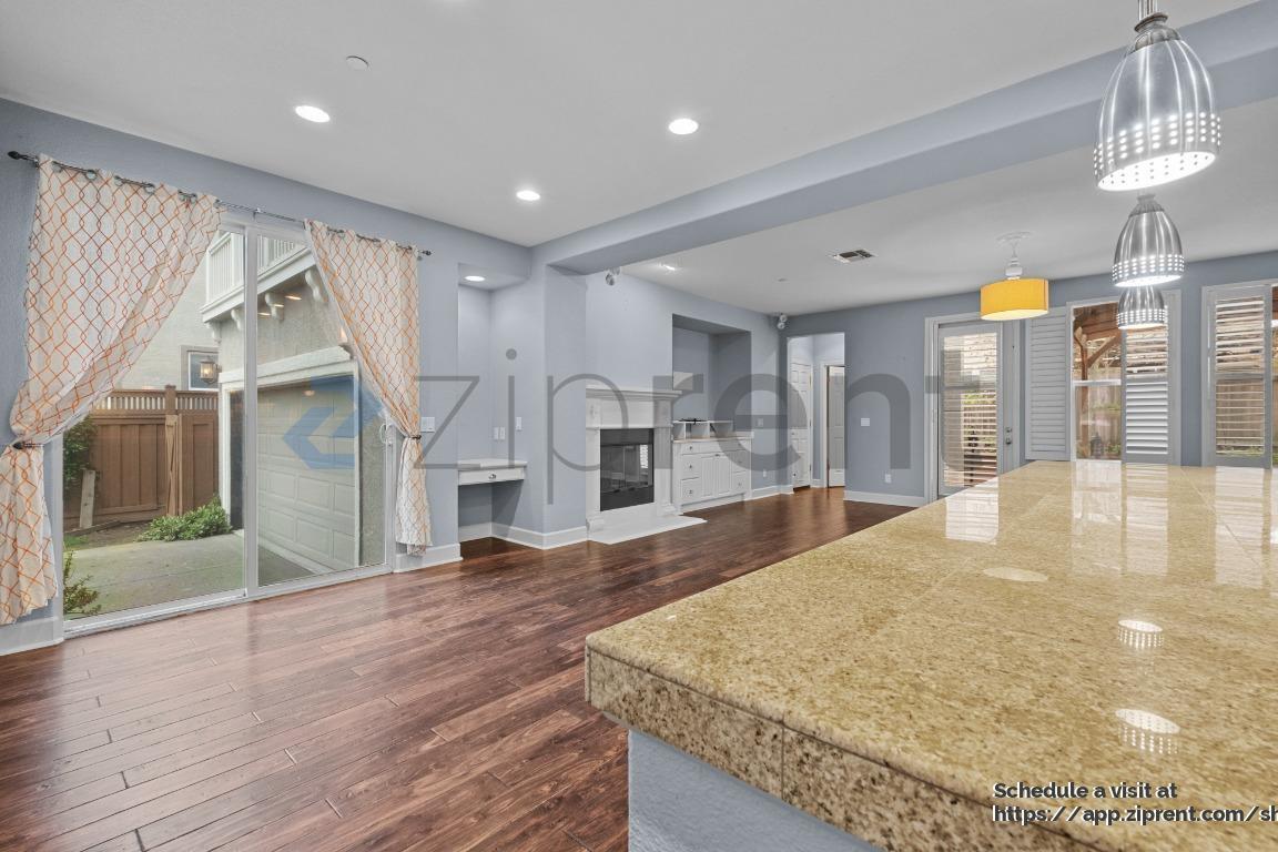 Building Photo - 630 Chardonnay Pl