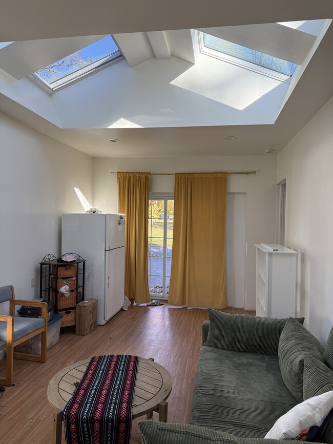 Building Photo - 138 Aikens Pl