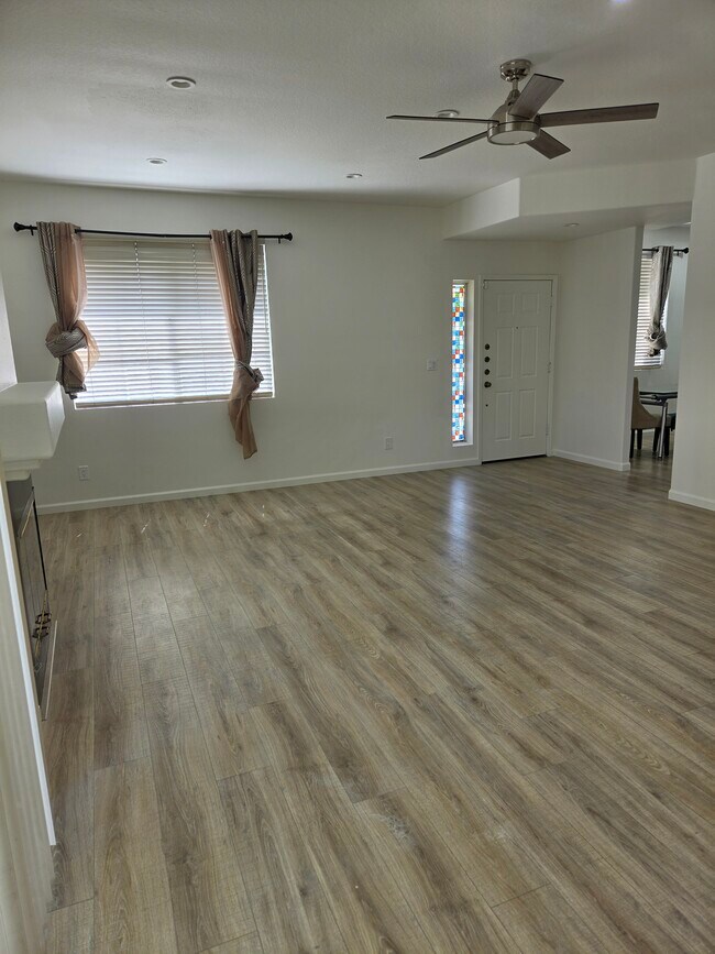 Building Photo - 18110 Flynn Dr