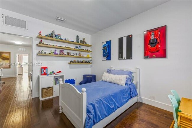 Building Photo - 10359 NW 67th Terrace