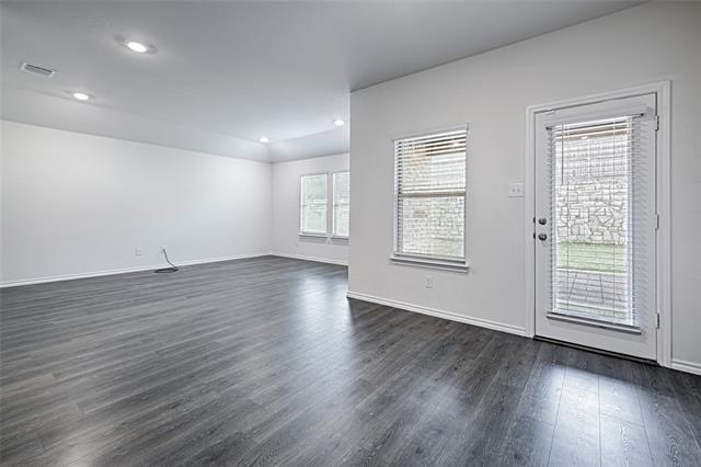 Building Photo - 2326 Conklin Dr