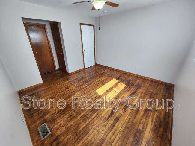 Building Photo - 2401 E Harlan Dr
