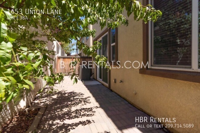 Building Photo - 1653 Union Ln