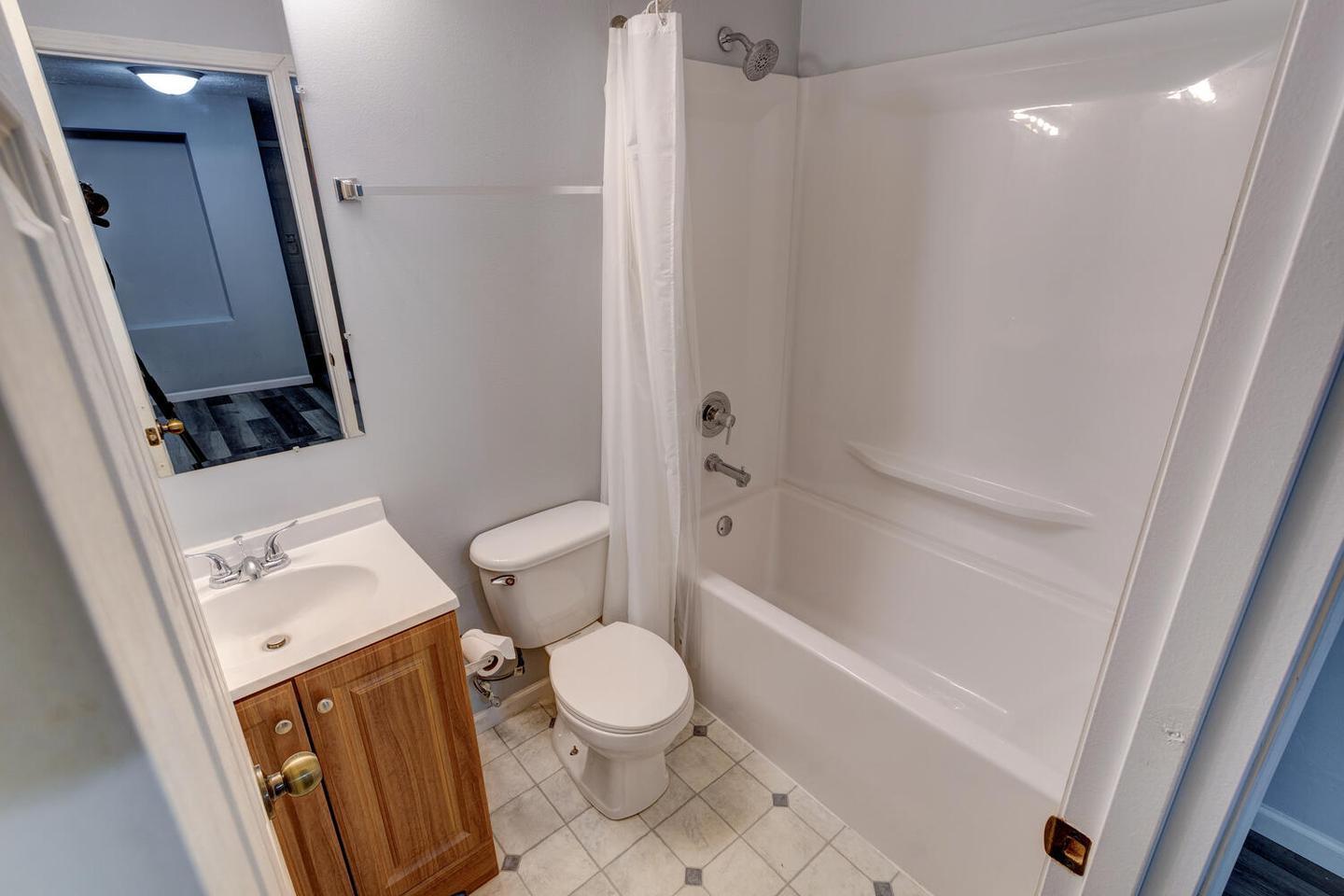 Building Photo - Gorgeous Fishers Home in a Sought-After Community