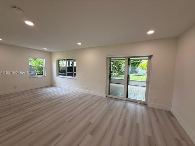 Building Photo - 7003 NW 99th Ave