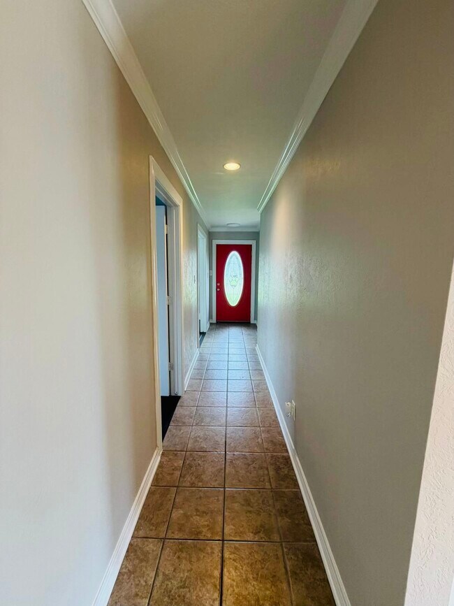 Building Photo - 5080 Browning Dr