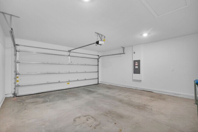 Building Photo - SW Ocala 3/2 Home in Marion Ranch