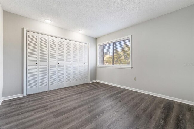 Building Photo - 6120 Peregrine Ave