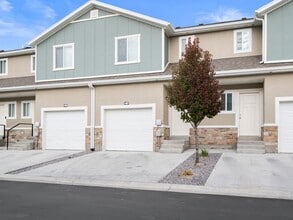 Building Photo - Gorgeous 3 bedroom home in  Herriman!