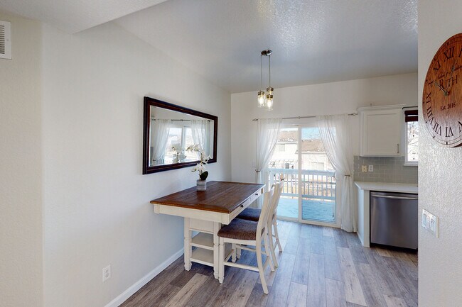 Building Photo - 15955 Golden Eye Ct