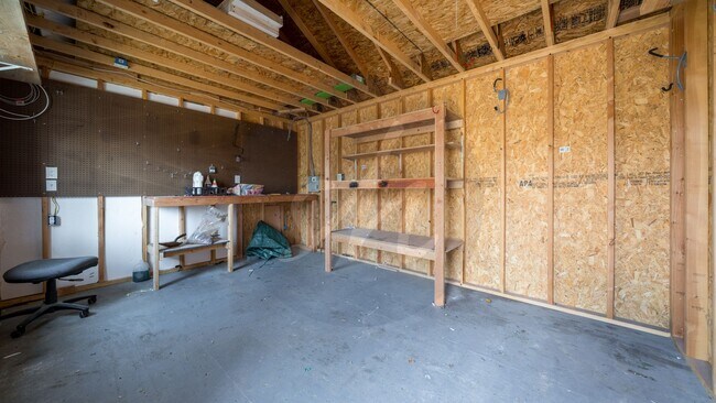 Building Photo - Updated Rancher Near US Olympic Training C...