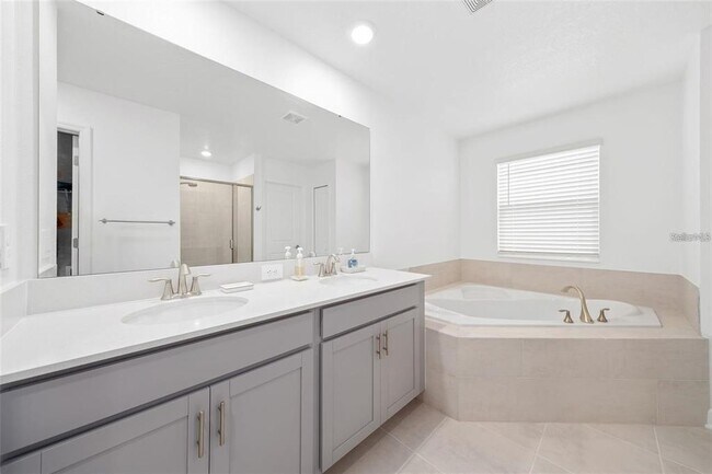 Building Photo - 9715 Introduction Wy