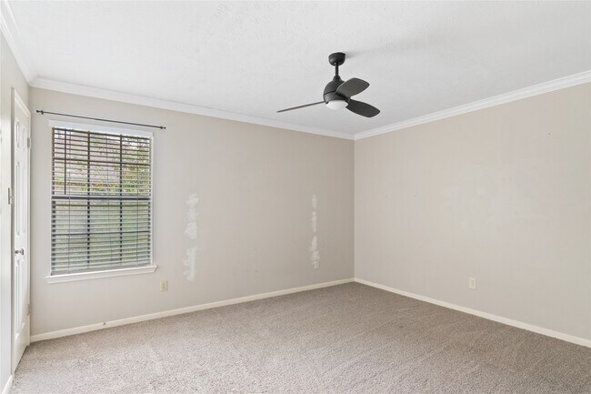 Building Photo - 11410 Meadowchase Dr