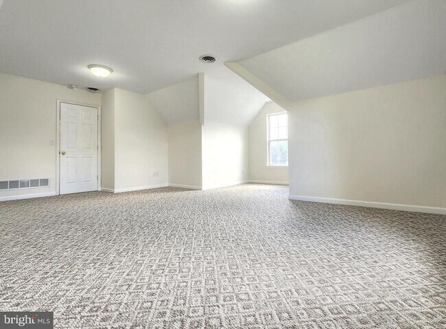 Building Photo - 62 Liberto Ln