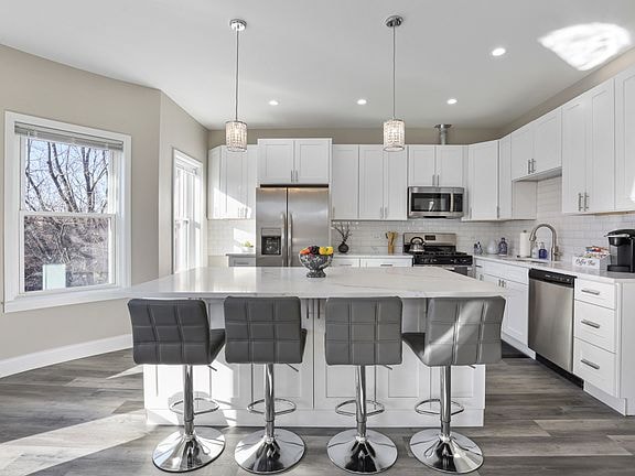 Building Photo - 1111 Bonnie Brae Pl