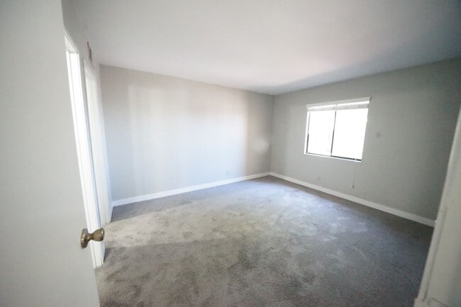 Building Photo - 601 Cabrillo Cir