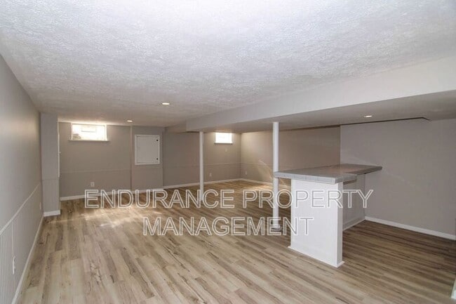 Building Photo - 3130 Balsamridge Dr