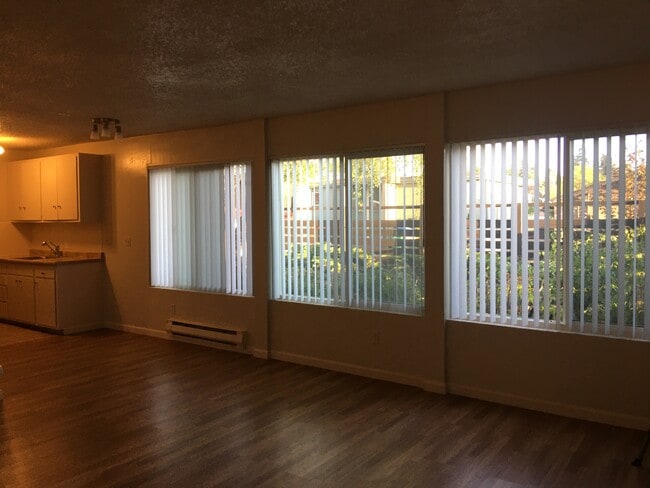 Building Photo - 3916 S Pearl St