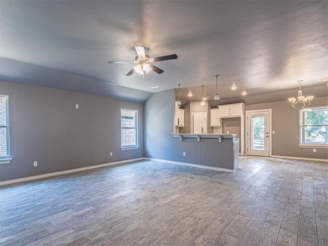 Building Photo - 409 Grove St