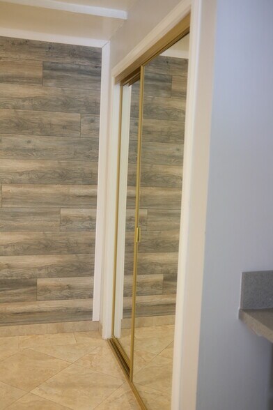 Building Photo - 3942 Marron St