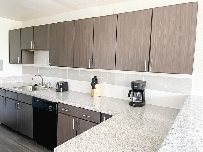 Building Photo - 2515 Burnet Ave